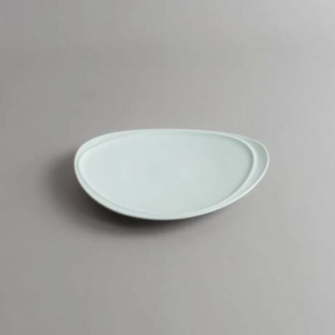 Plato Playo Irregular 23.5 x 1 cm Royal Porcelain | Por Unidad Plato Playo Irregular 23.5 x 1 cm Royal Porcelain | Por Unidad