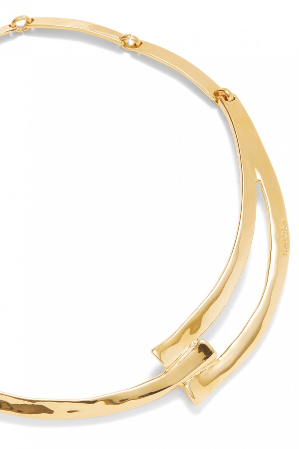 COLLAR RIGIDO DE ALEACIÓN DE METALES BAÑADA EN ORO DE 18K Colgante