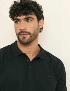 520752 REMERA HARRINGTON LABEL Negro