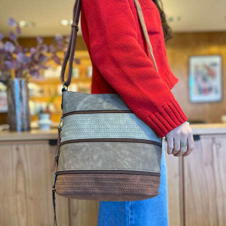 Bandolera Budapest Plomo, Cemento, Tostado Y Habano