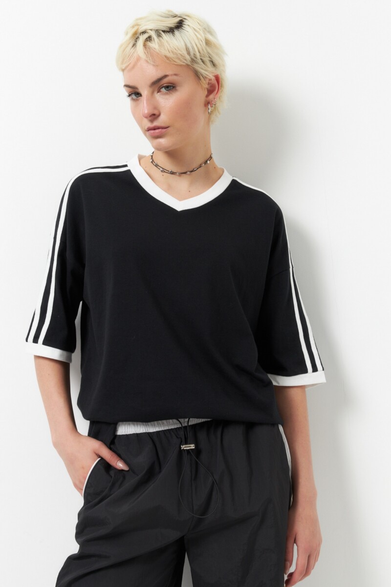 REMERA CALD - Negro 