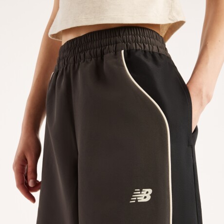 Short New Balance de Dama - Trackside - WB62O9UFBLK DARK GREY