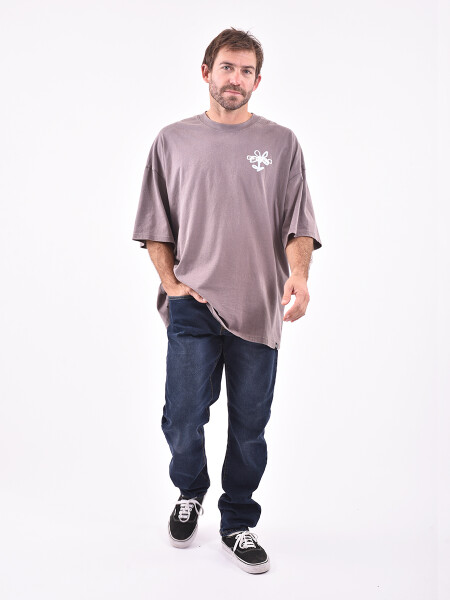 REMERA DUST GRIS OSCURO