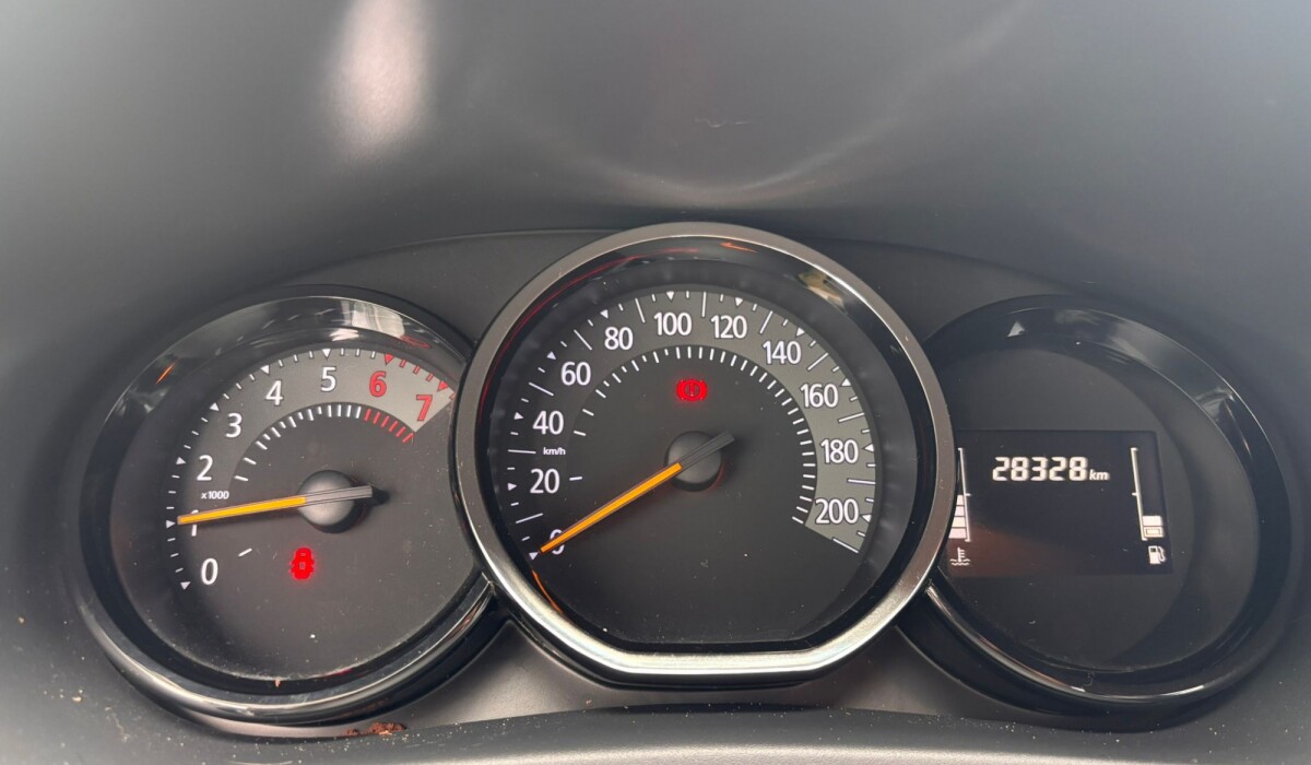 Renault Sandero Life 1.0 - 2022 Renault Sandero Life 1.0 - 2022