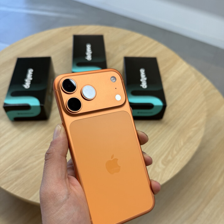iPhone 17 Pro Max 256GB - Cosmic Orange iPhone 17 Pro Max 256GB - Cosmic Orange