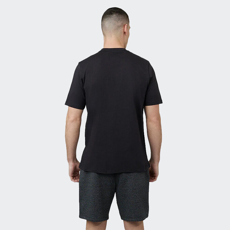 Remera Castore Embroidered Logo Negro