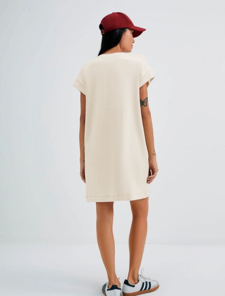 VESTIDO BÁSICO CON TEXTURA BEIGE