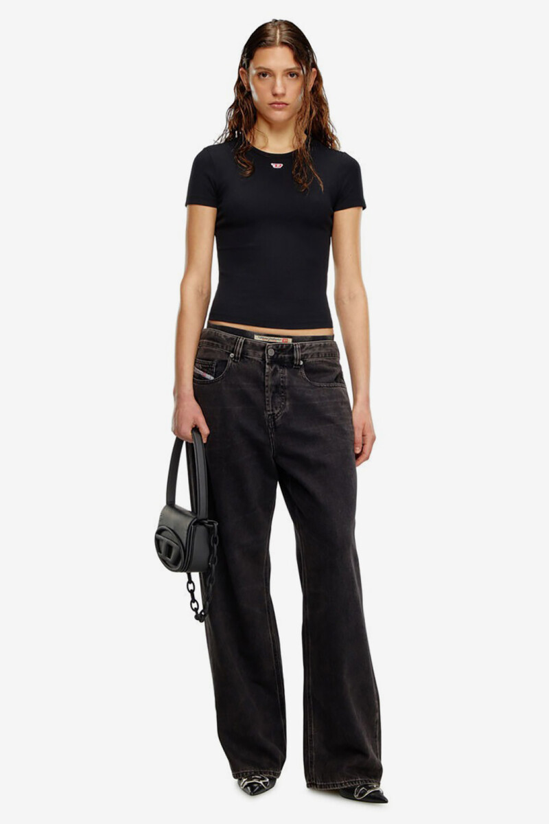 T-ELE-LONG-D CAMISETA Negro