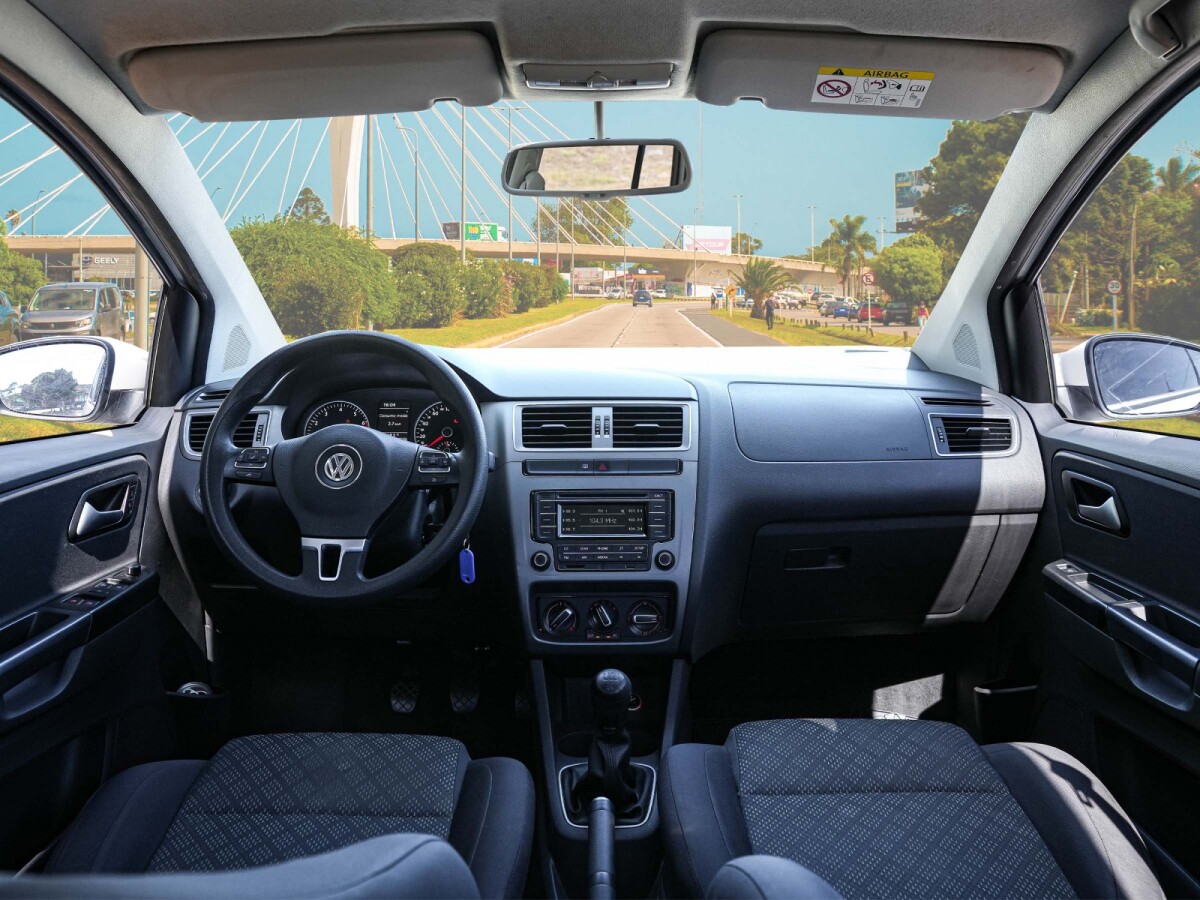 Volkswagen Fox Highline 1.6 Extra Full| Permuta / Financia Volkswagen Fox Highline 1.6 Extra Full| Permuta / Financia