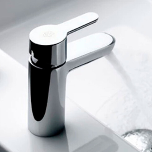 Juego De Griferia, Incluye Ducha Exterior Sin Transferencia Y Lavatorio Bajo Linea Puelo Fv 000