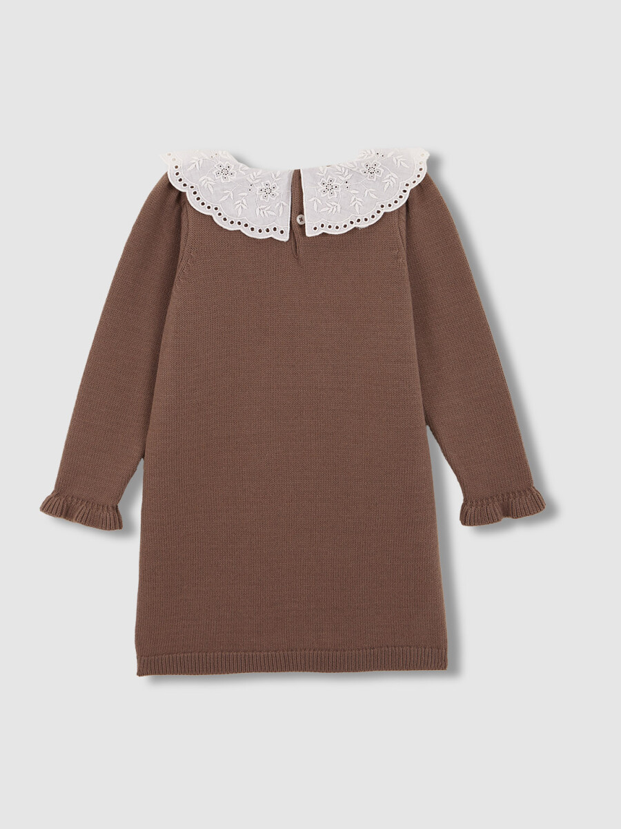 Vestido De Punto Con Cuello Grande Nude