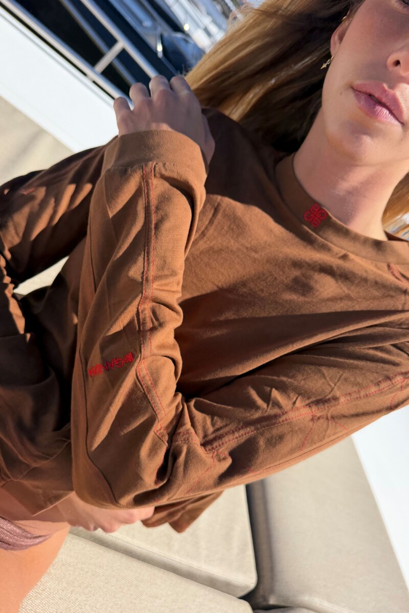 Remera NewPatch Marron