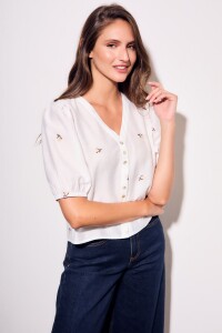 Blusa Viscosa Bordada Nacar