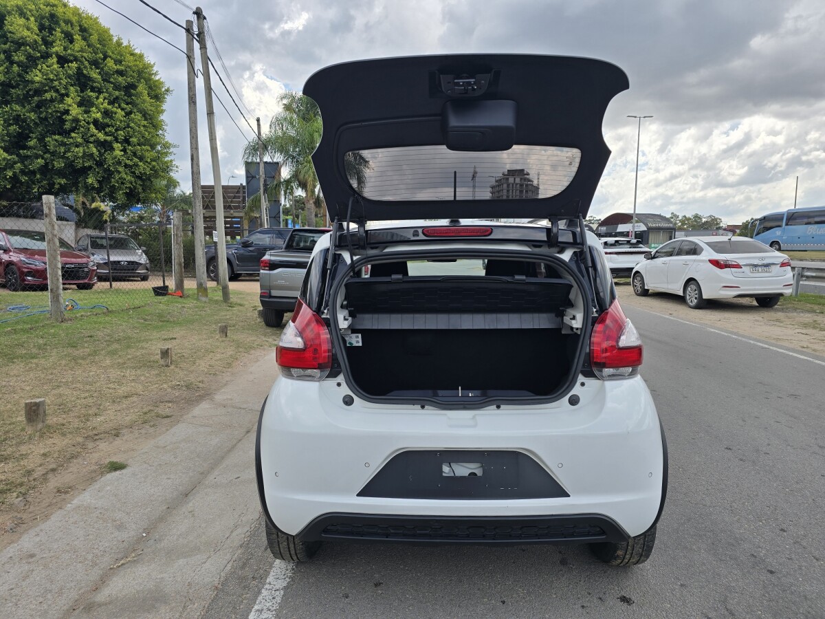 Fiat Mobi Trekking 1.0 Extra Full | Permuta / Financia Fiat Mobi Trekking 1.0 Extra Full | Permuta / Financia