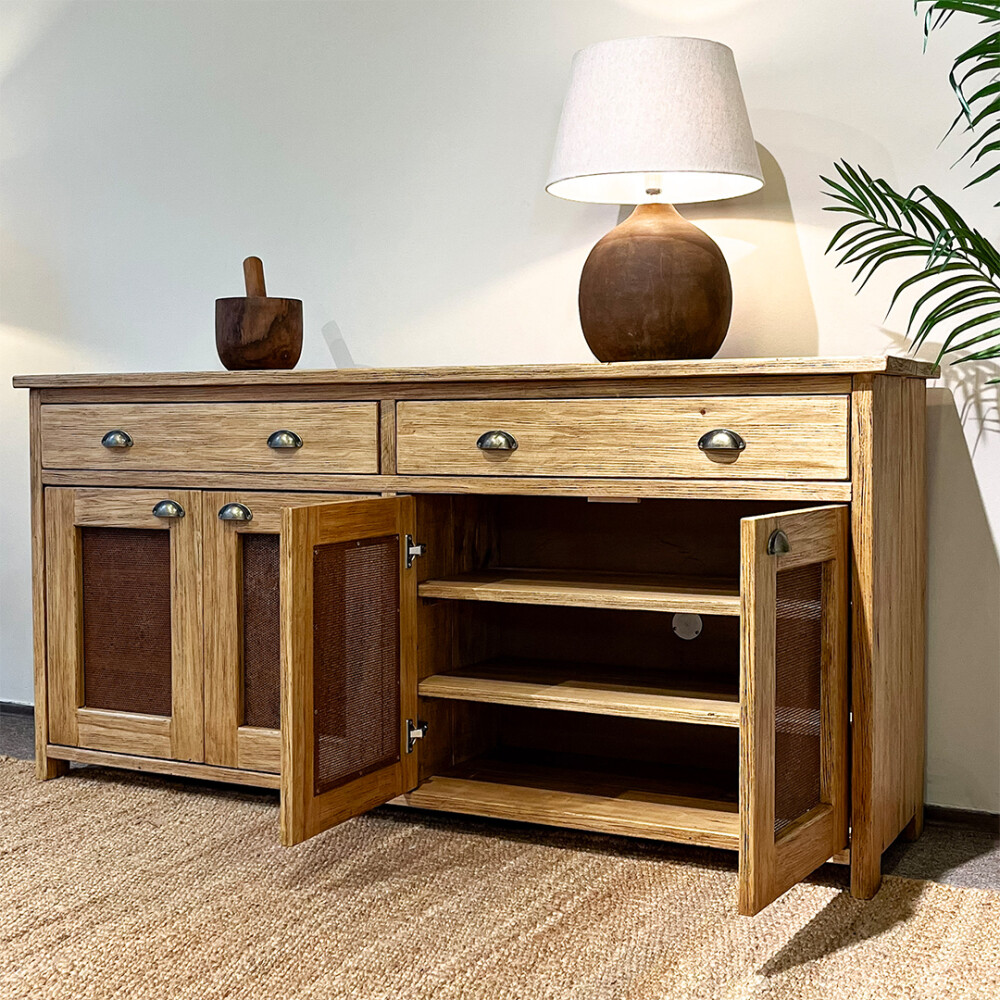 Aparador Belmonte con esterilla de metal 180x45x85h (por pedido) Aparador Belmonte con esterilla de metal 180x45x85h (por pedido)