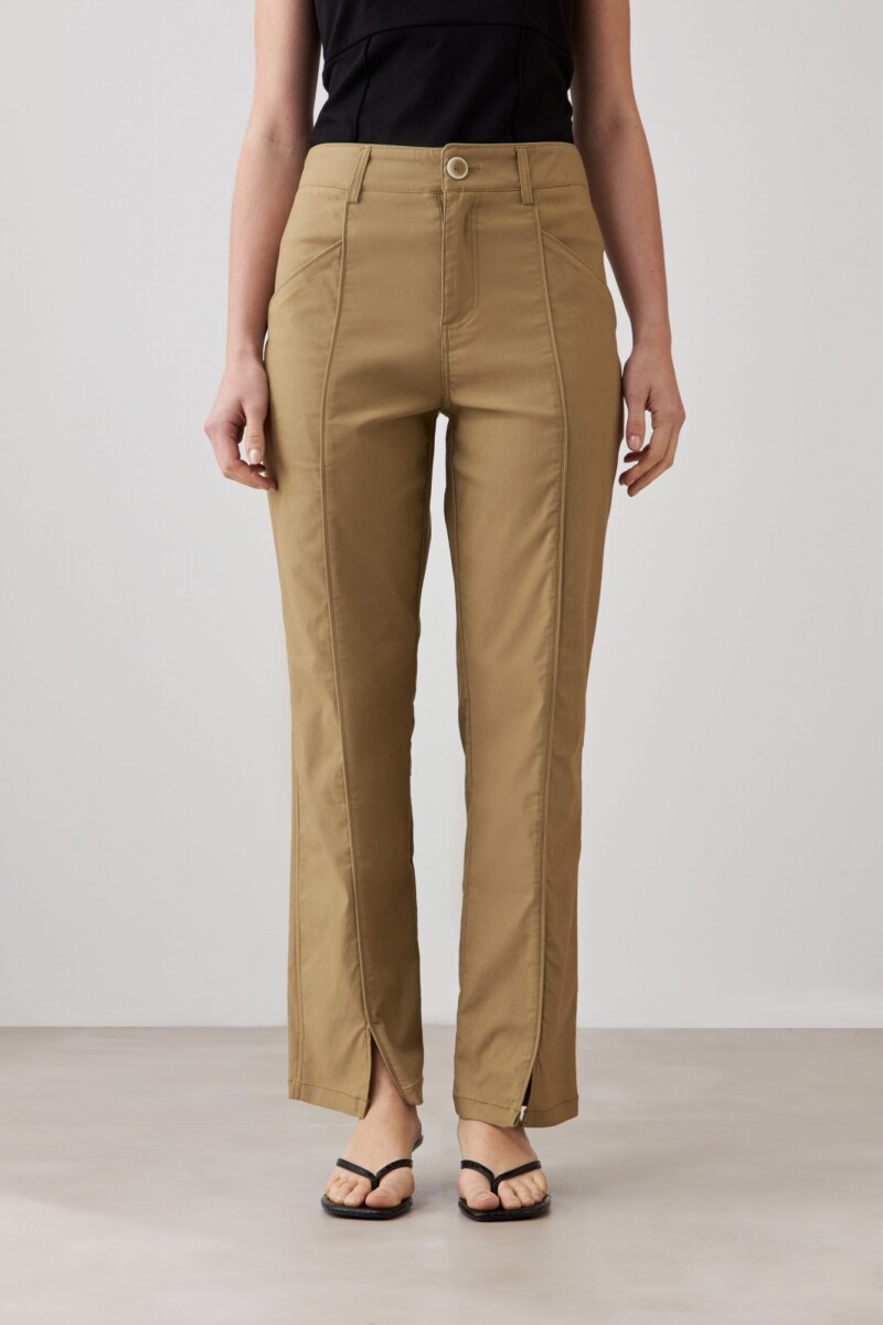 Pantalón recto con tajos verde oliva
