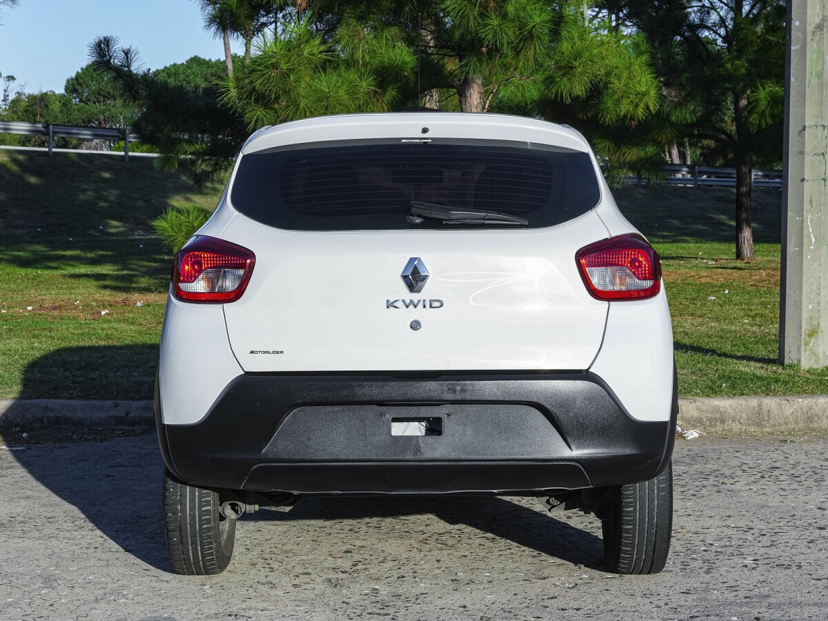 Renault Kwid Intense EXCELENTE ESTADO! | Permuta / Financia Renault Kwid Intense EXCELENTE ESTADO! | Permuta / Financia