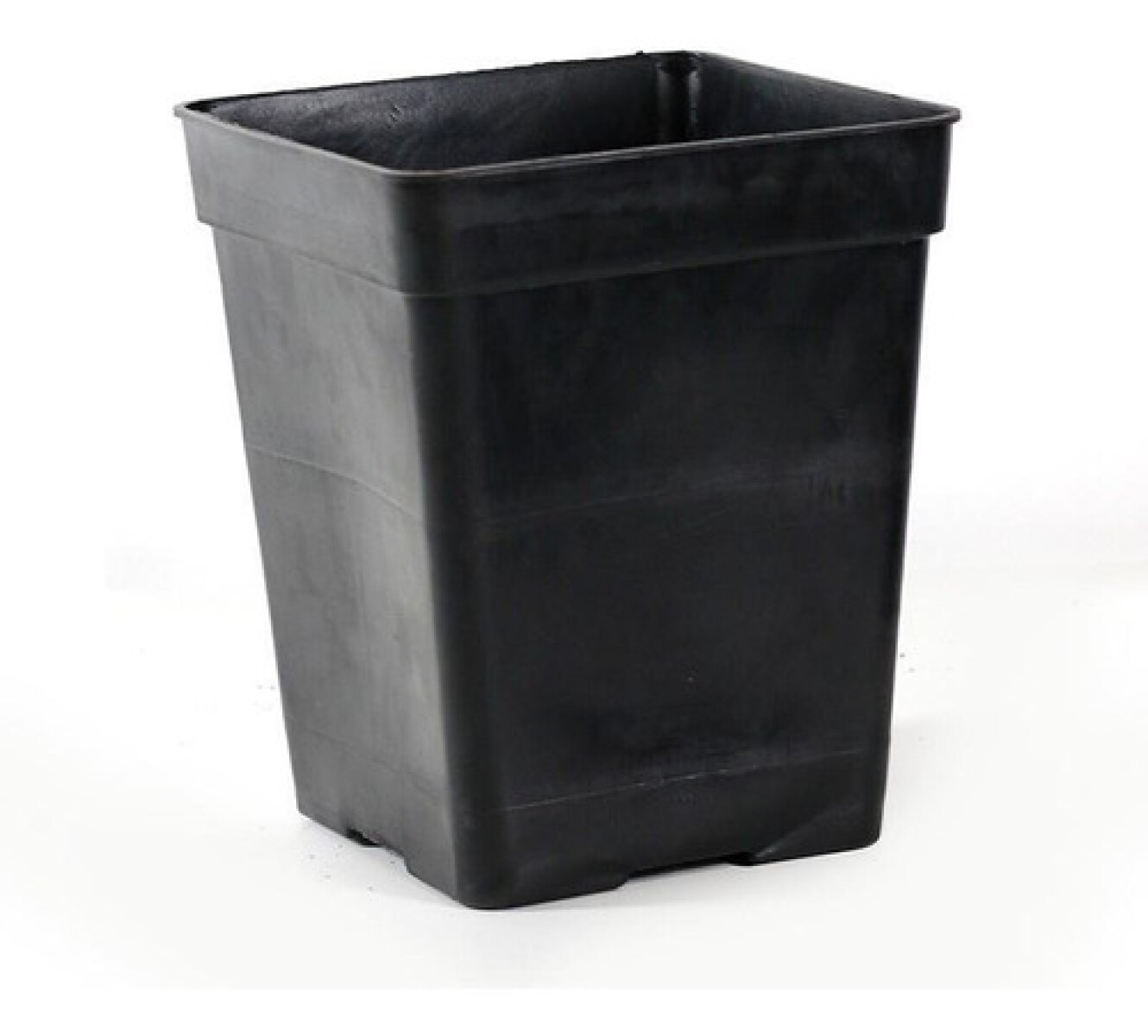 MACETA CUADRADA NEGRA VEGA 5 LITROS 19CM 