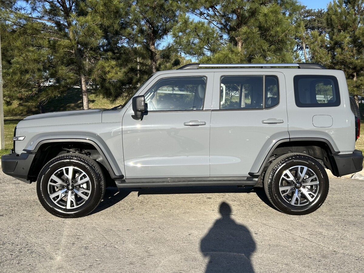 GWM Tank 300 HEV 2.0 2026 0KM | Permuta / Financia GWM Tank 300 HEV 2.0 2026 0KM | Permuta / Financia