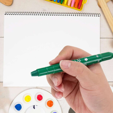 Set De 12 Crayolas Rígidas 12 Cm De Largo.