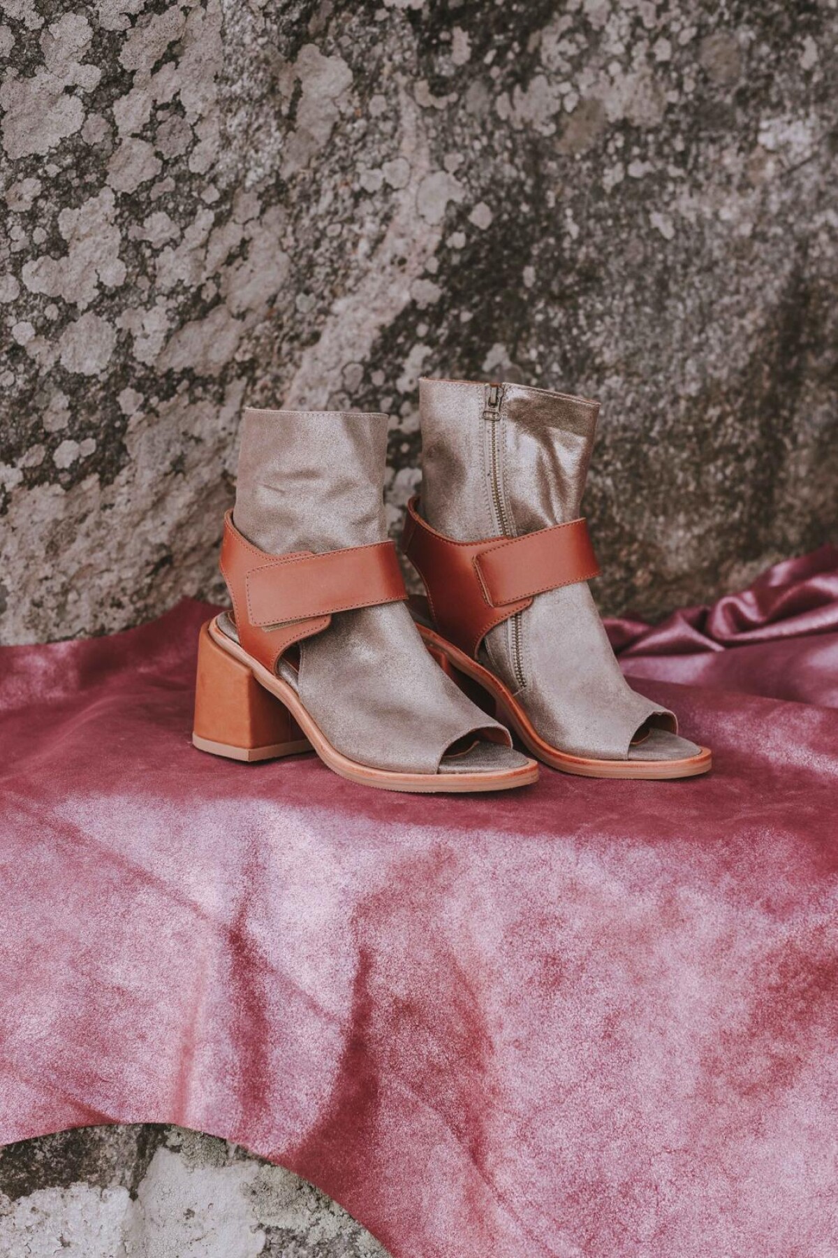 Bota Espuela Plateado