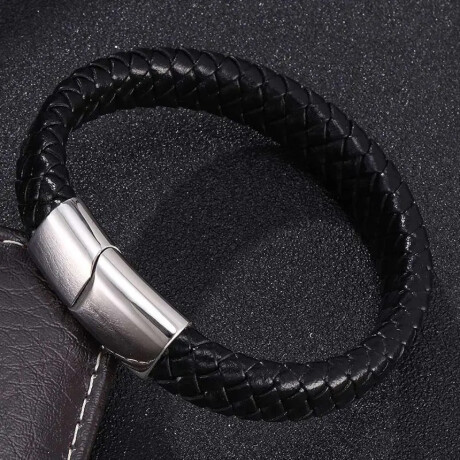 Pulsera cuerina negra soga Sc