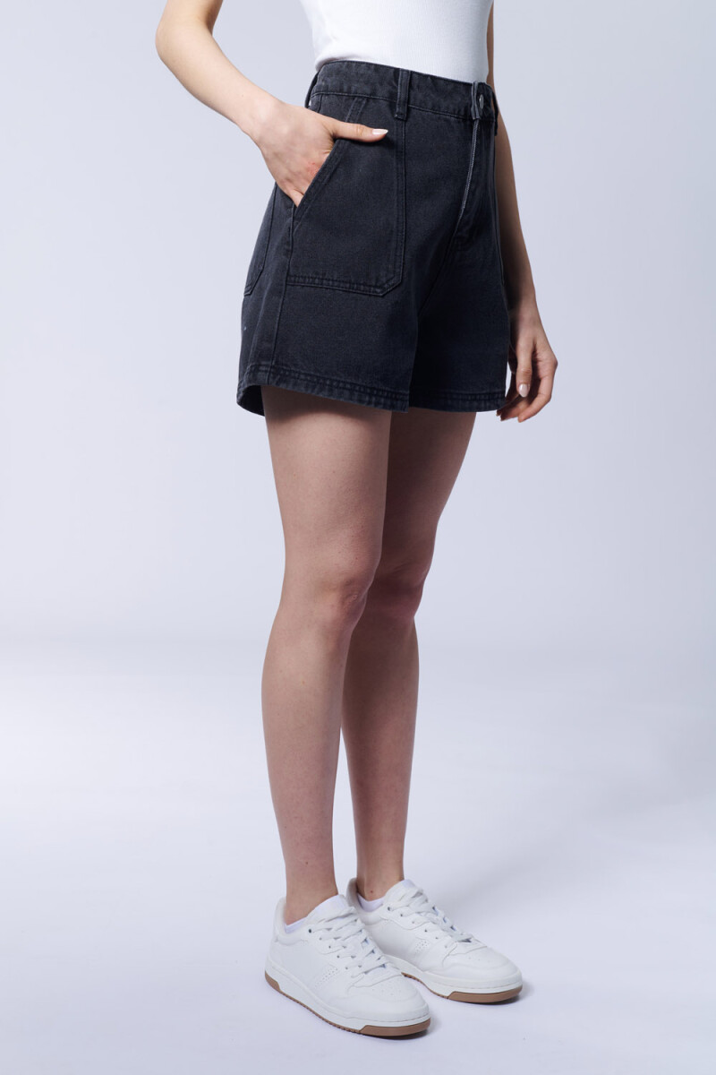 Short Con Bolsillos Negro