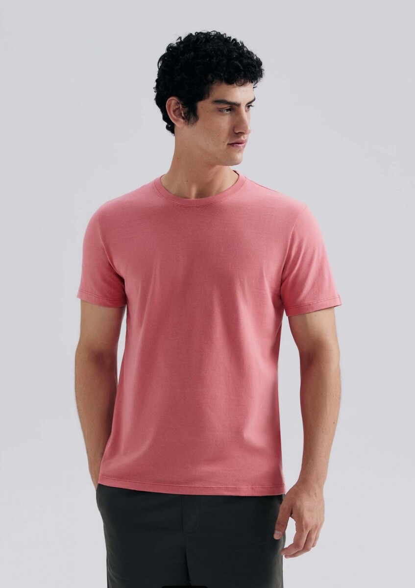 CAMISETA BÁSICA UNISSEX REGULAR WORLD - ROSA 