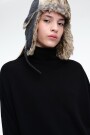 SWEATER CUELLO Negro