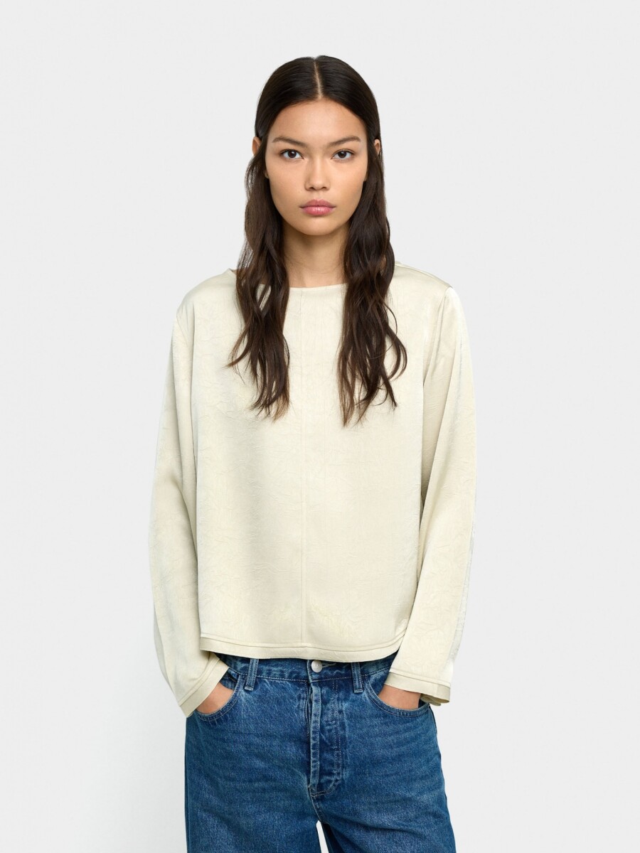 Blusa Efecto Arrugado crudo