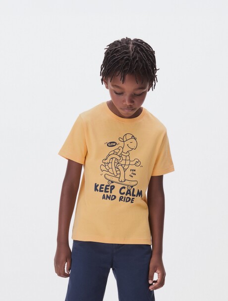 CAMISETA DE NIÑO MANGA CORTA ESTAMPADA NARANJA