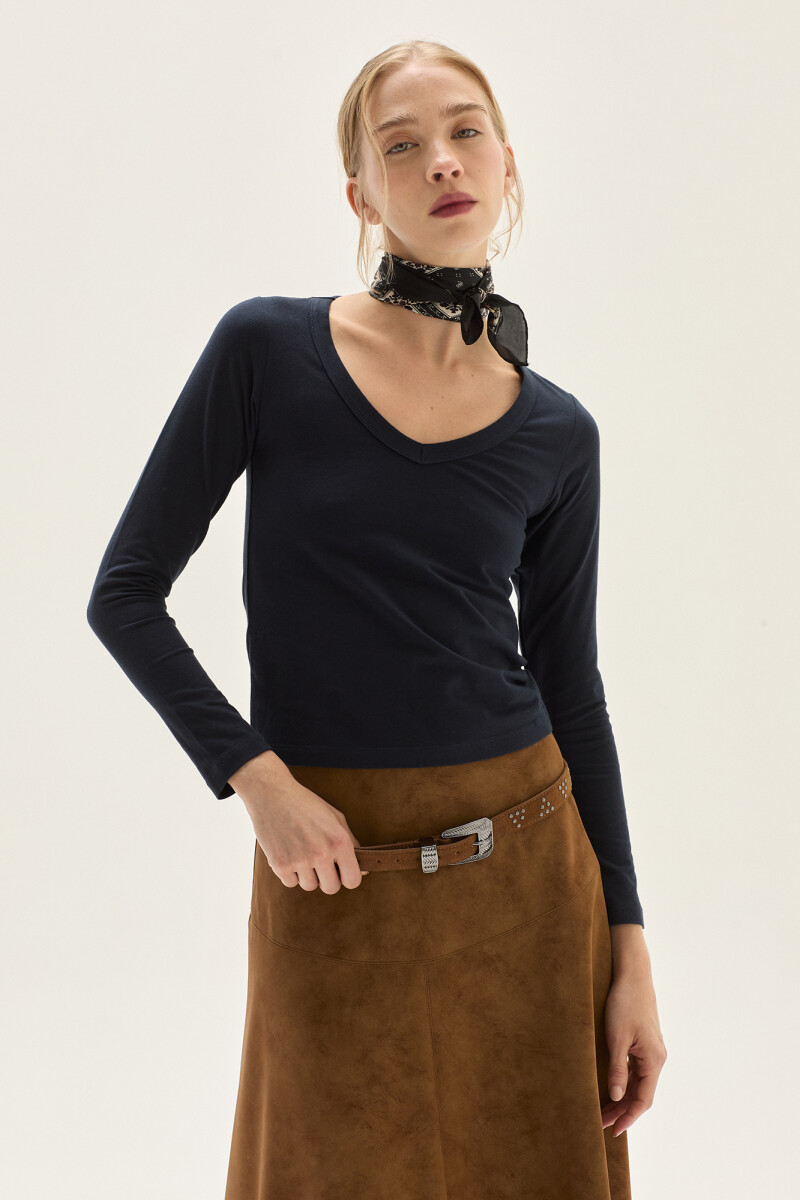 Remera Almond Azul Marino