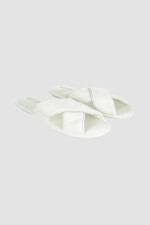 Pantufla cruz Marfil