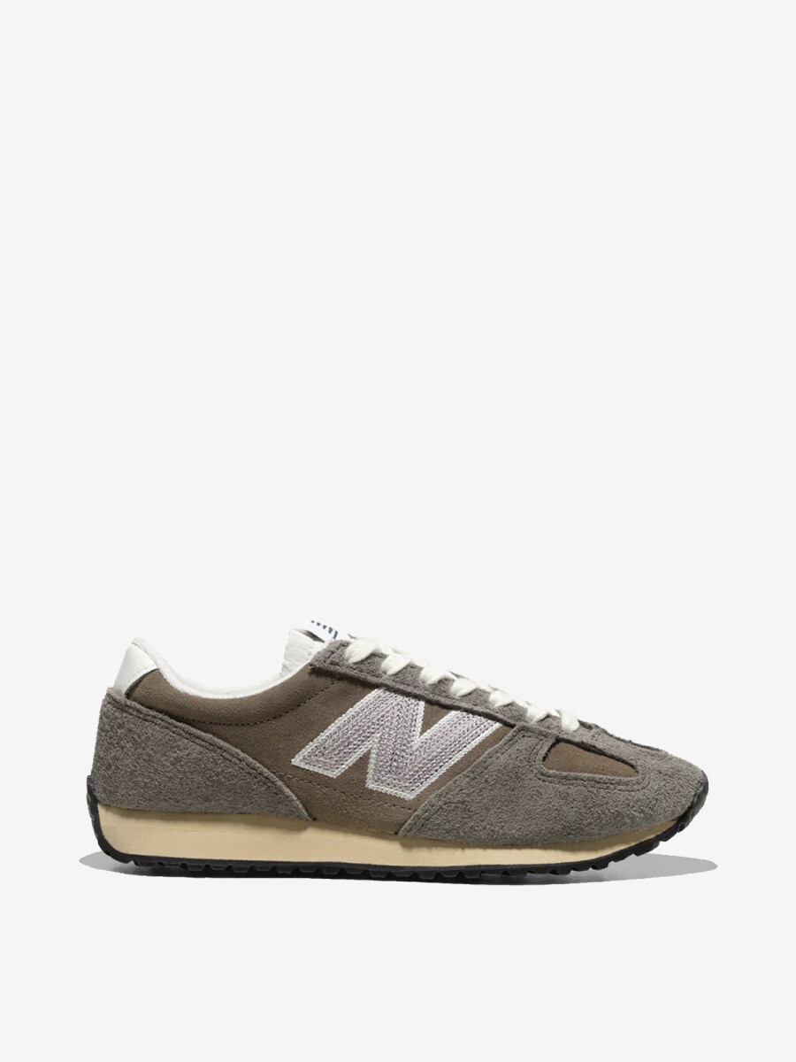NB 4717 