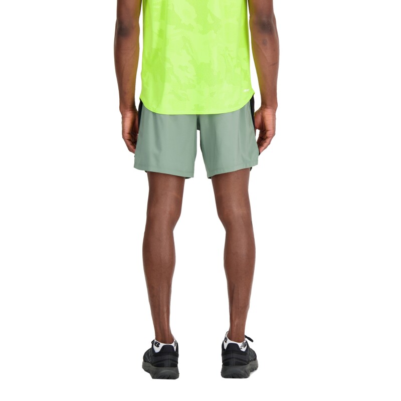 Short New Balance de Hombre - Accelerate 7 Inch - MS23230DKJ DARKJUNI