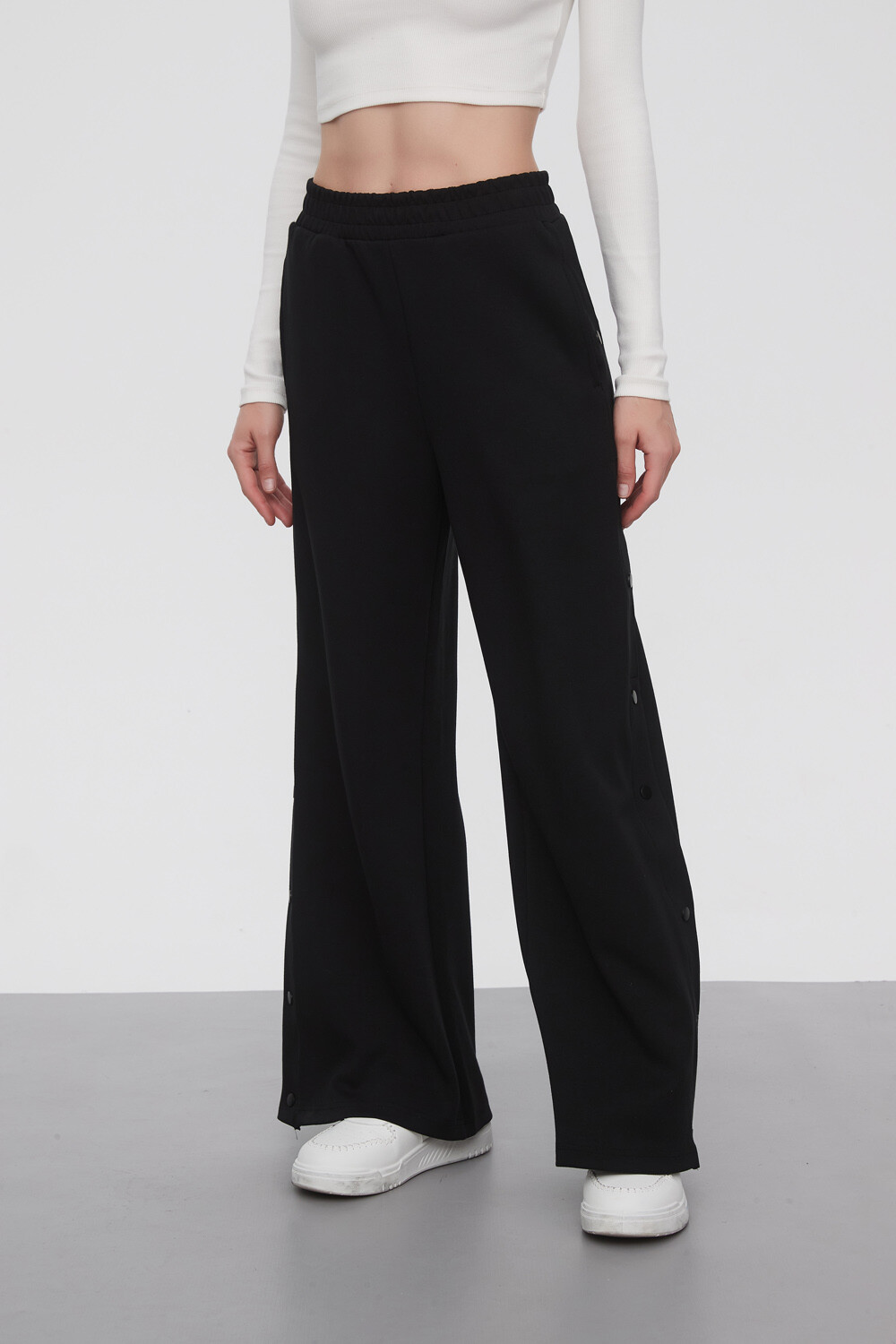 Pantalon Deportivo Cincer Negro