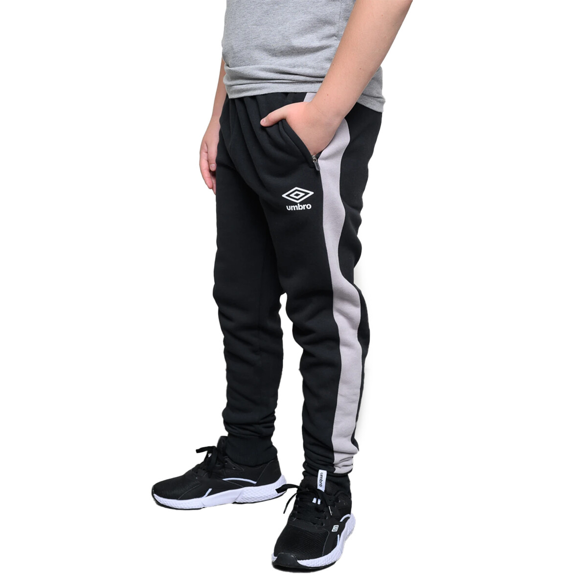 Pantalon Umbro Edge de Niños - 20206311 - Negro-gris 