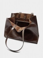 Bolso Shopper Con Colgante marron