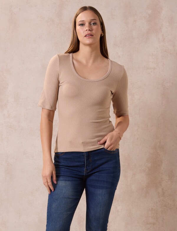 Remera Basica Ribs BEIGE