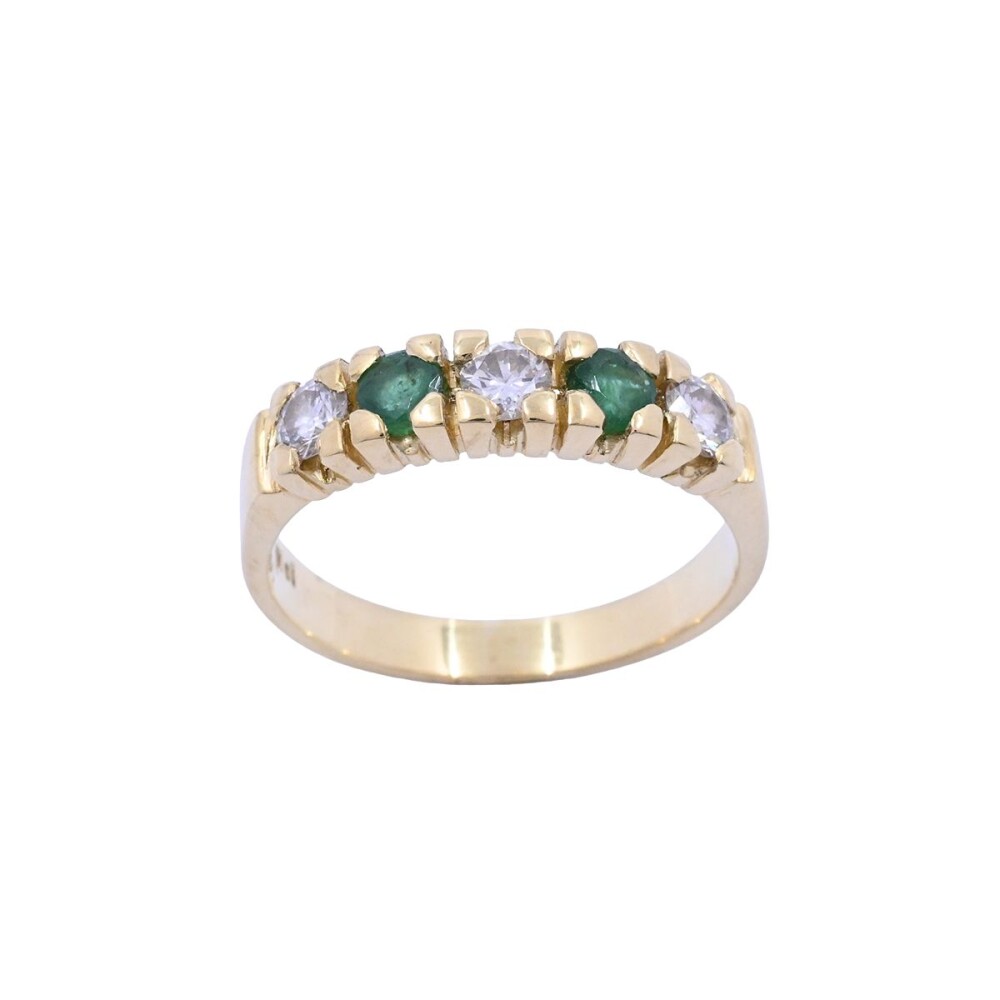 Anillo medio sin fin oro 18k amarillo con brillantes y esmeraldas engarce 4 puntas. Anillo medio sin fin oro 18k amarillo con brillantes y esmeraldas engarce 4 puntas.