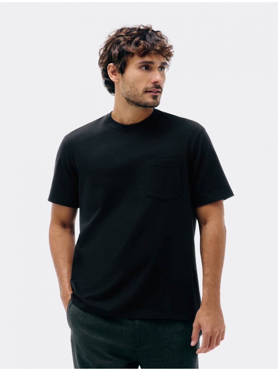 CAMISETA CON BOLSILLO MODELO SUPER COTTON - NEGRO 