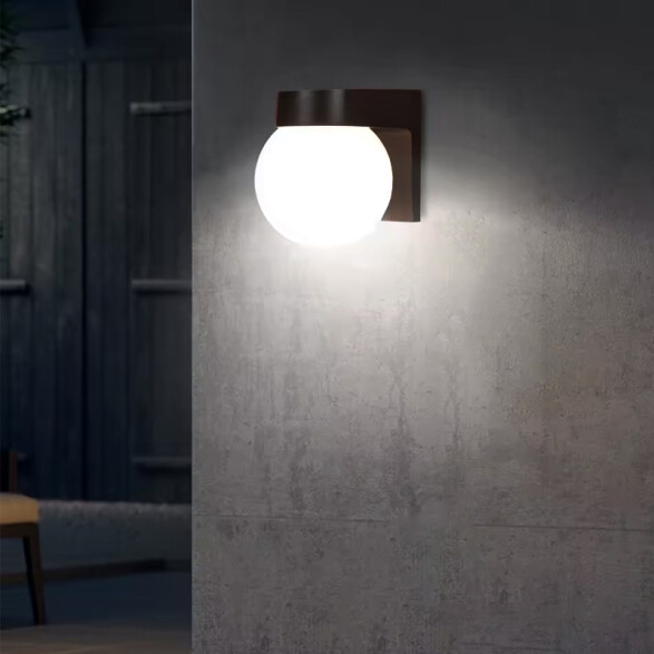 Aplique LED pared negro globo opal 3W cálido IP65 IX4538