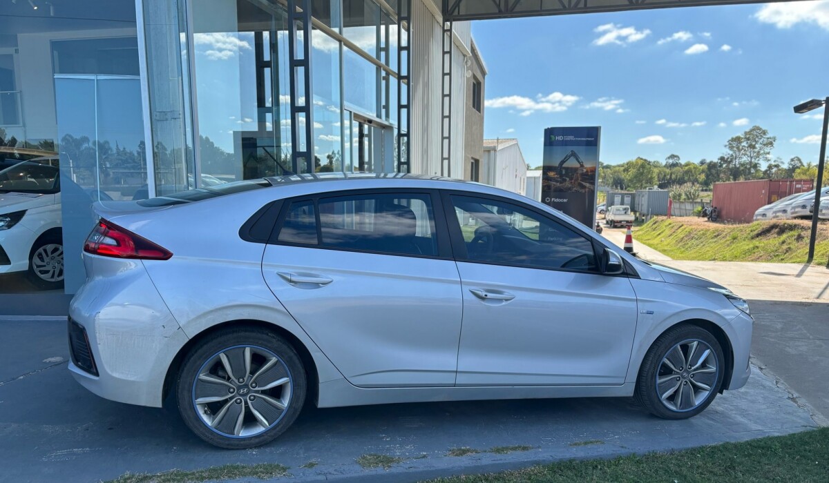 Hyundai Ioniq Safe (extra) - 2018 Hyundai Ioniq Safe (extra) - 2018