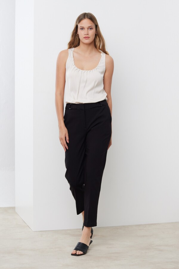 Pantalon Hebilla NEGRO