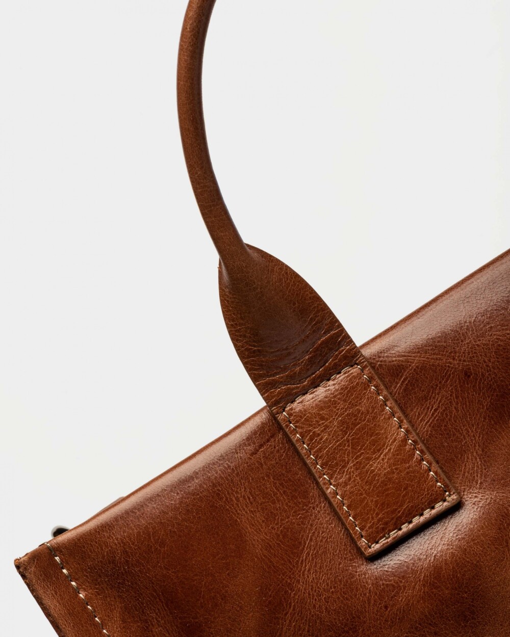 Cartera de Mano Capri En Cuero Liso Cuoio