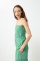 Strapless con bordados calados verde
