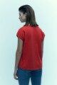 Remera escote V con vainillas en hombros rojo