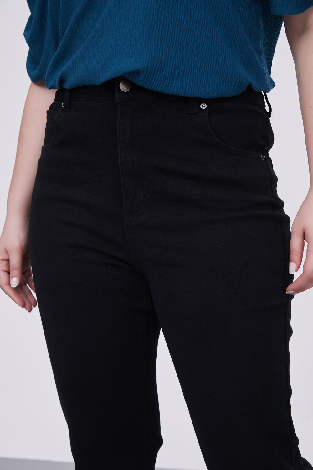 Pantalon Vilehada Negro