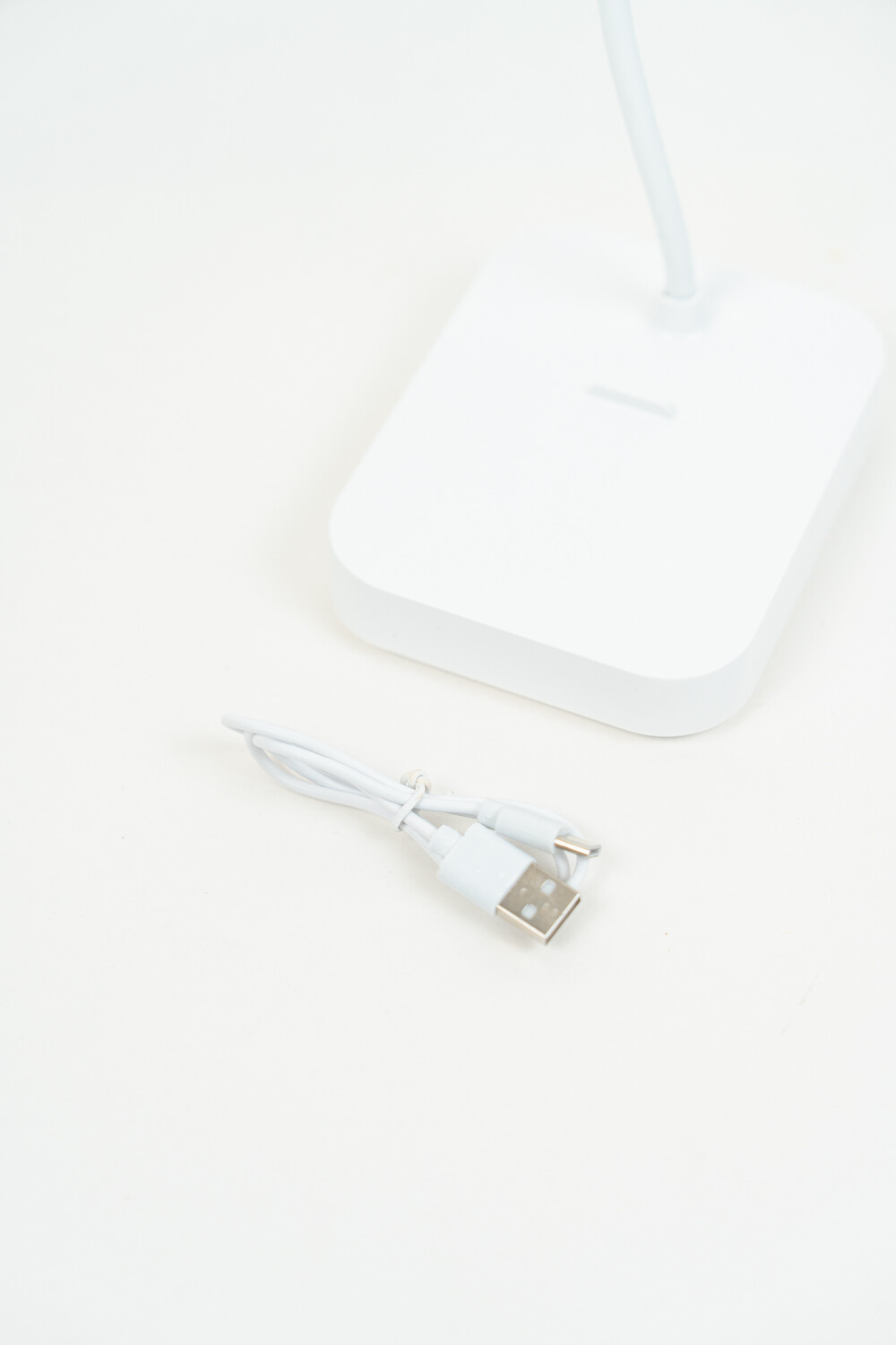 Lampara De Mesa Lucie Blanco