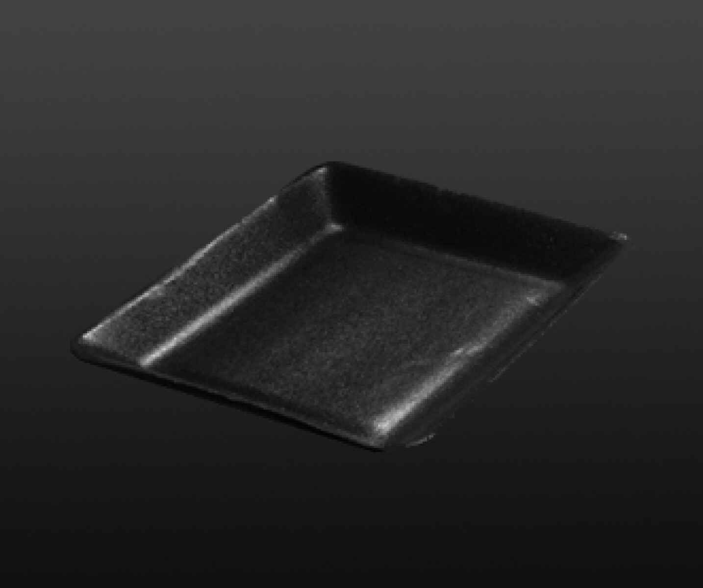 BANDEJA DE ESPUMA NEGRA 15X15X2.5 CM. 